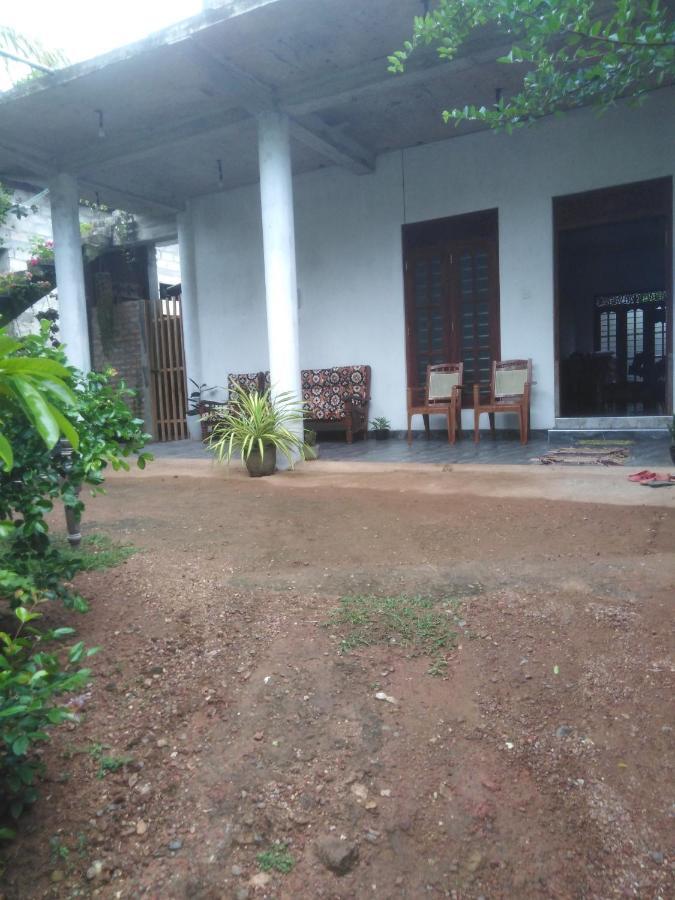 Loku Mirissa Exterior foto